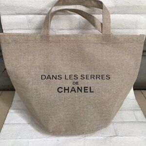 ***Chanel Beauty line*** Chanel Dans Les Serres 2021 Spring Event tote